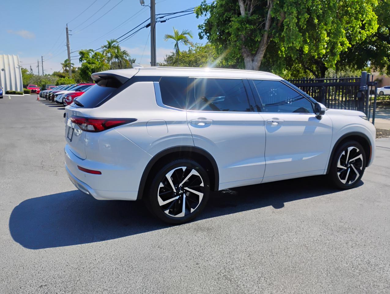Mitsubishi Outlander SEL 2WD 2022