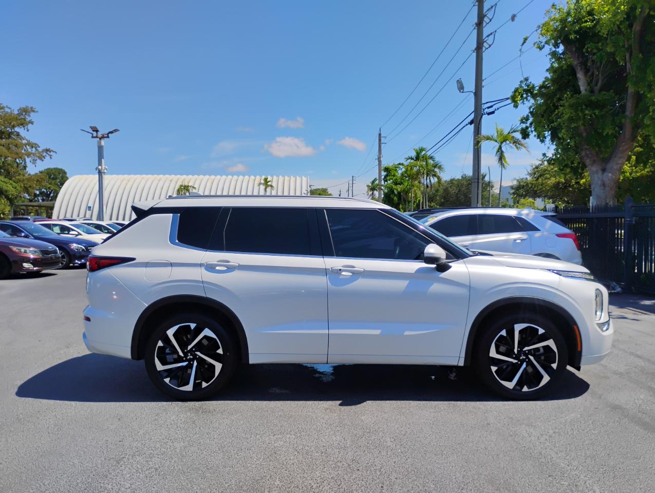 Mitsubishi Outlander SEL 2WD 2022