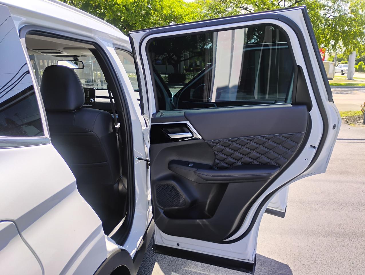 Mitsubishi Outlander SEL 2WD 2022