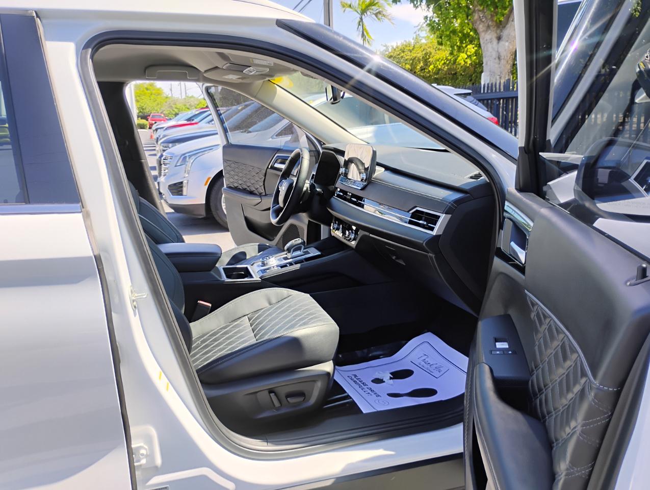 Mitsubishi Outlander SEL 2WD 2022