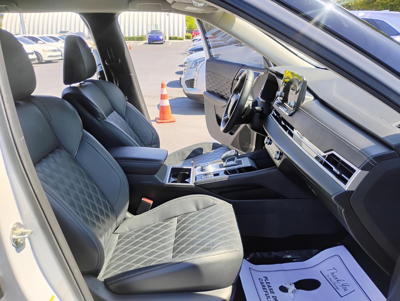 Mitsubishi Outlander SEL 2WD 2022