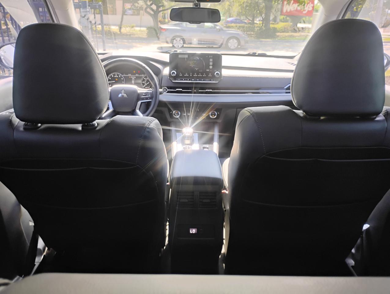 Mitsubishi Outlander SEL 2WD 2022