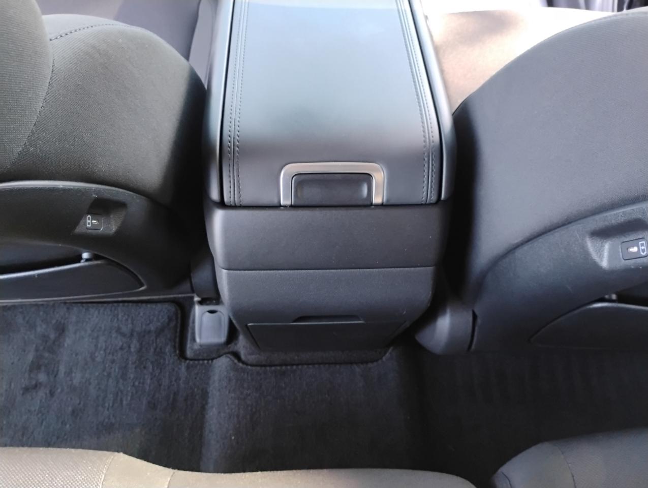 Hyundai Santa Fe SE 2026