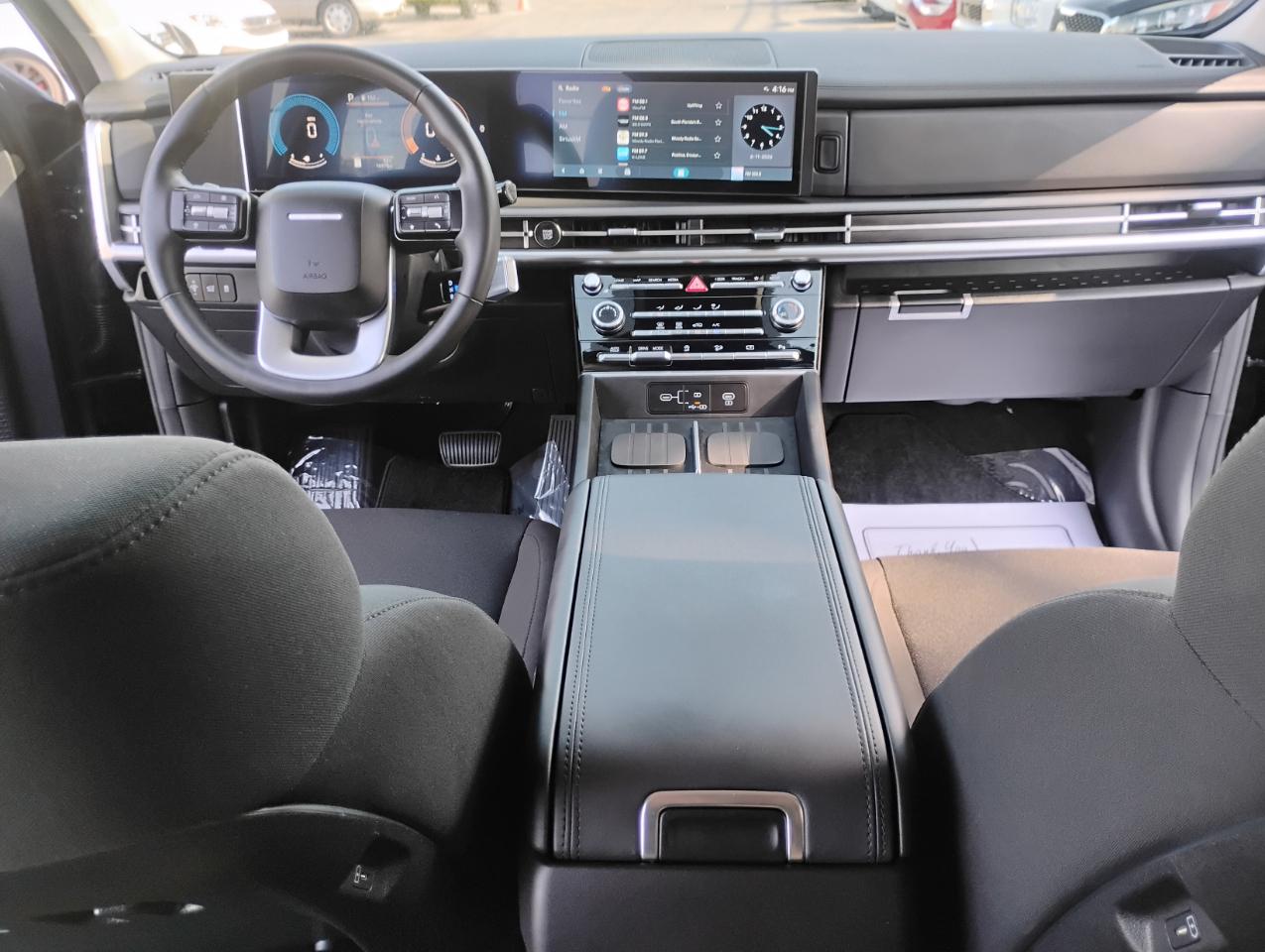 Hyundai Santa Fe SE 2026