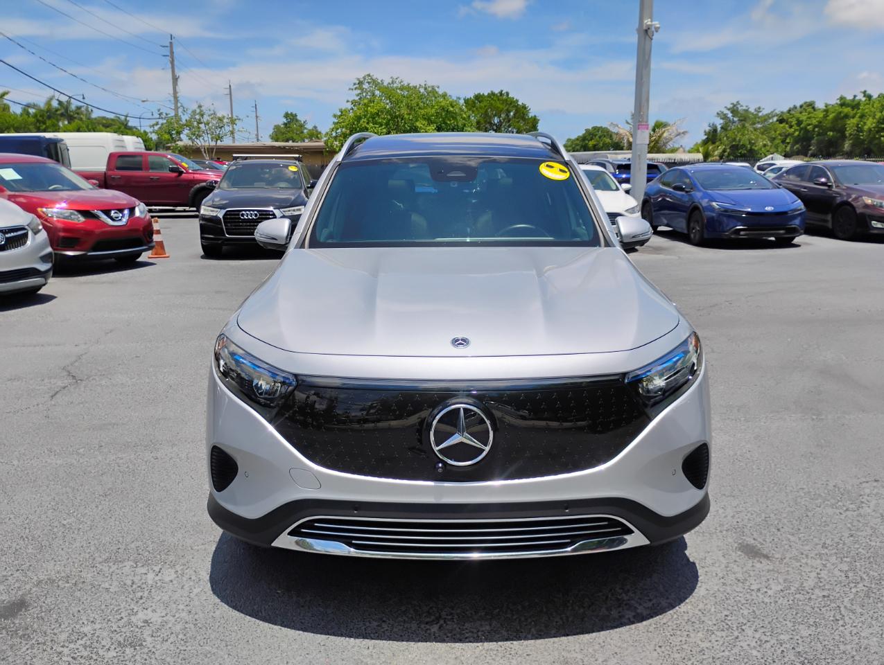 Mercedes-Benz EQB EQB 300 2024