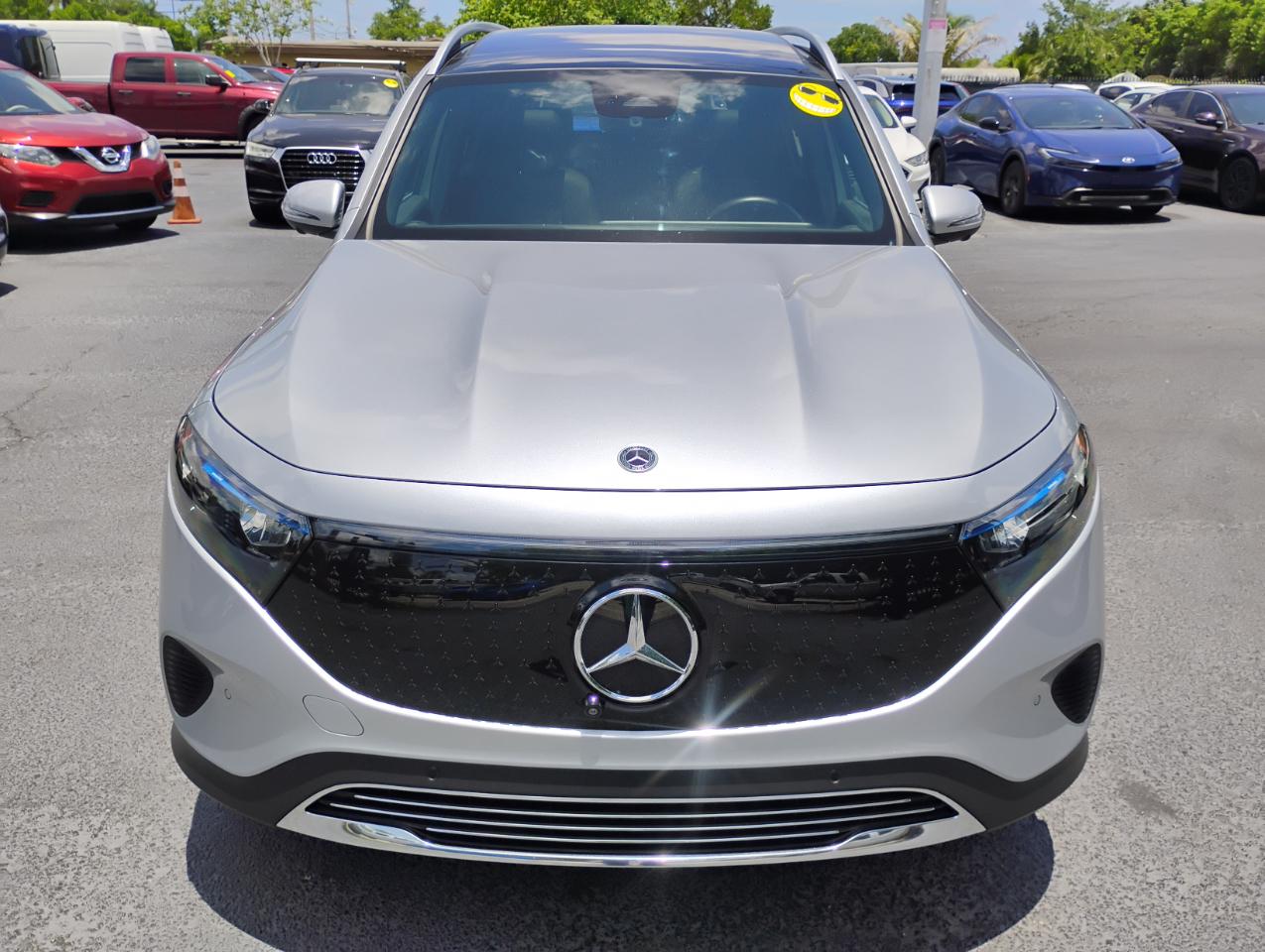 Mercedes-Benz EQB EQB 300 2024