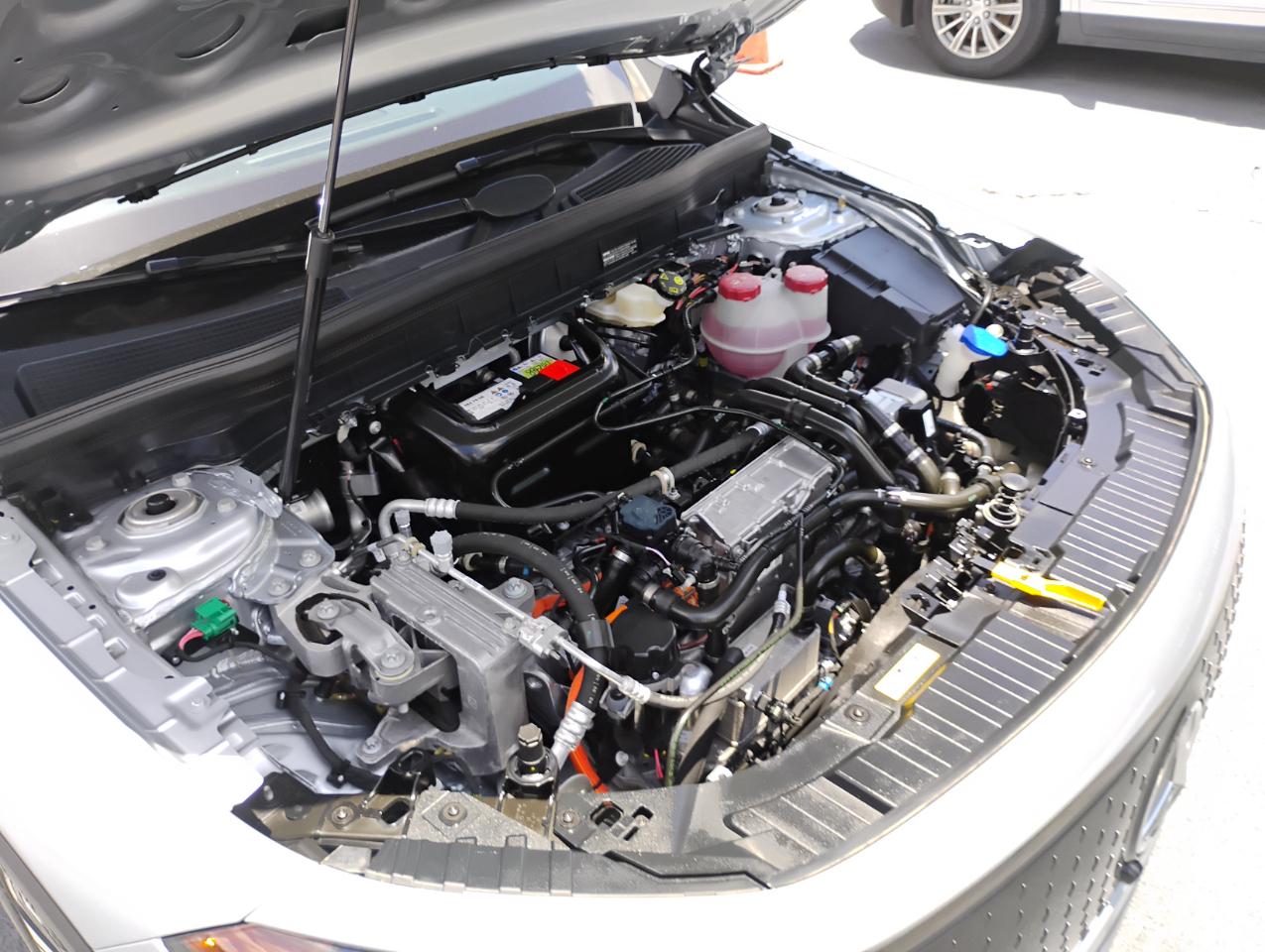 Mercedes-Benz EQB EQB 300 2024