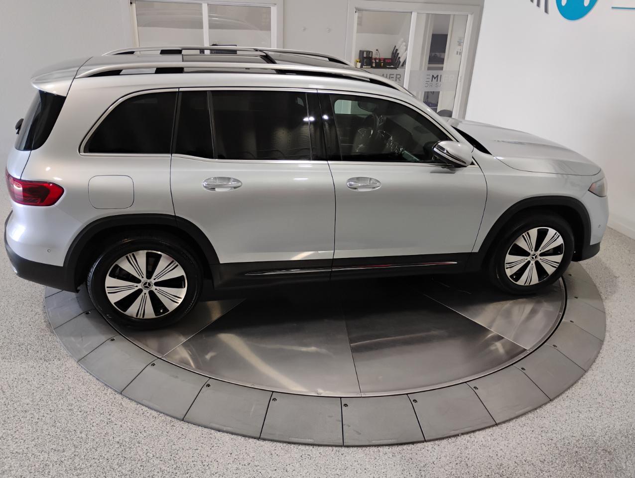 Mercedes-Benz EQB EQB 300 2024