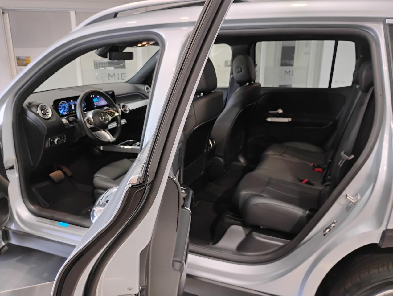 Mercedes-Benz EQB EQB 300 2024