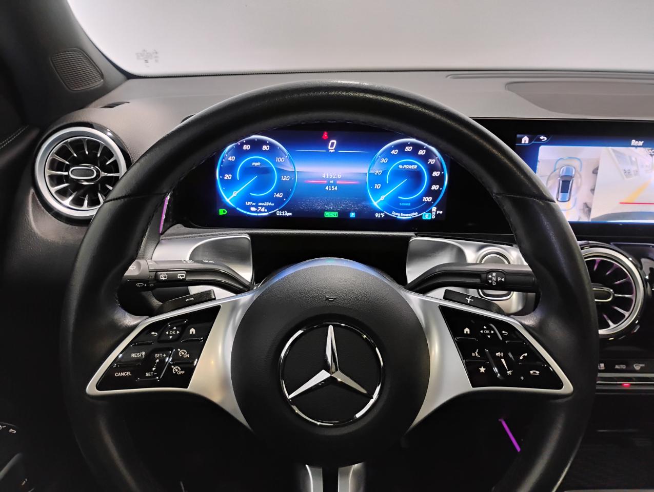 Mercedes-Benz EQB EQB 300 2024