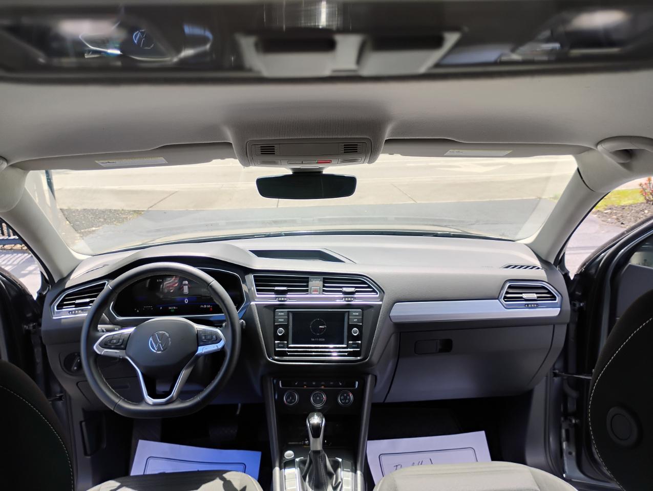 Volkswagen Tiguan S 2024