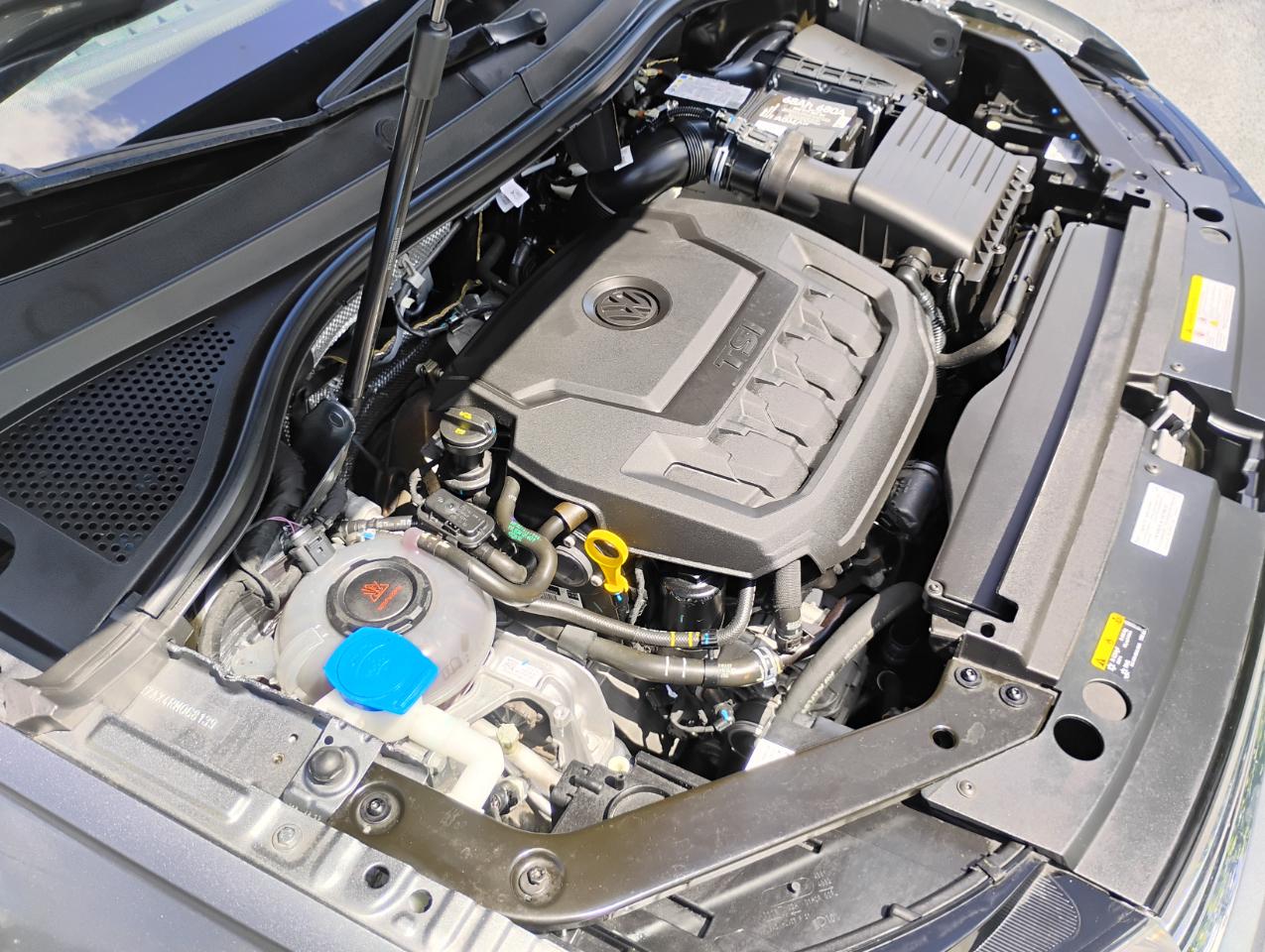 Volkswagen Tiguan S 2024
