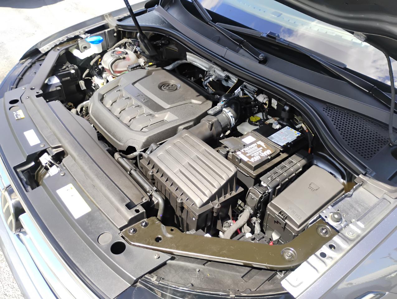 Volkswagen Tiguan S 2024
