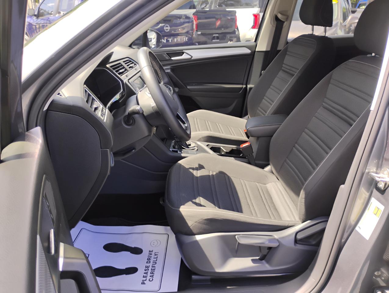 Volkswagen Tiguan S 2024