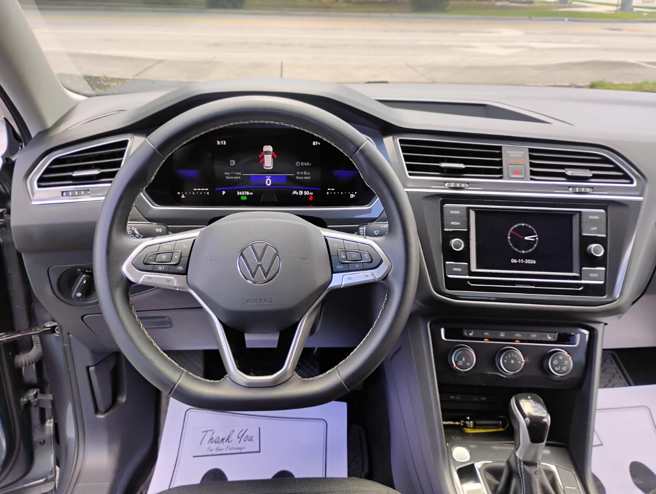 Volkswagen Tiguan S 2024