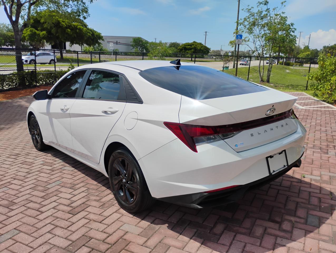 Hyundai Elantra SEL 2023