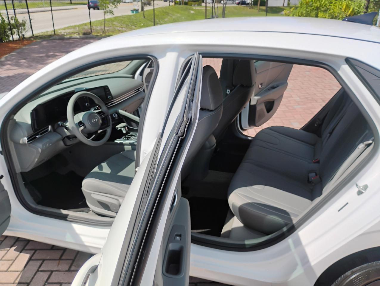 Hyundai Elantra SEL 2023