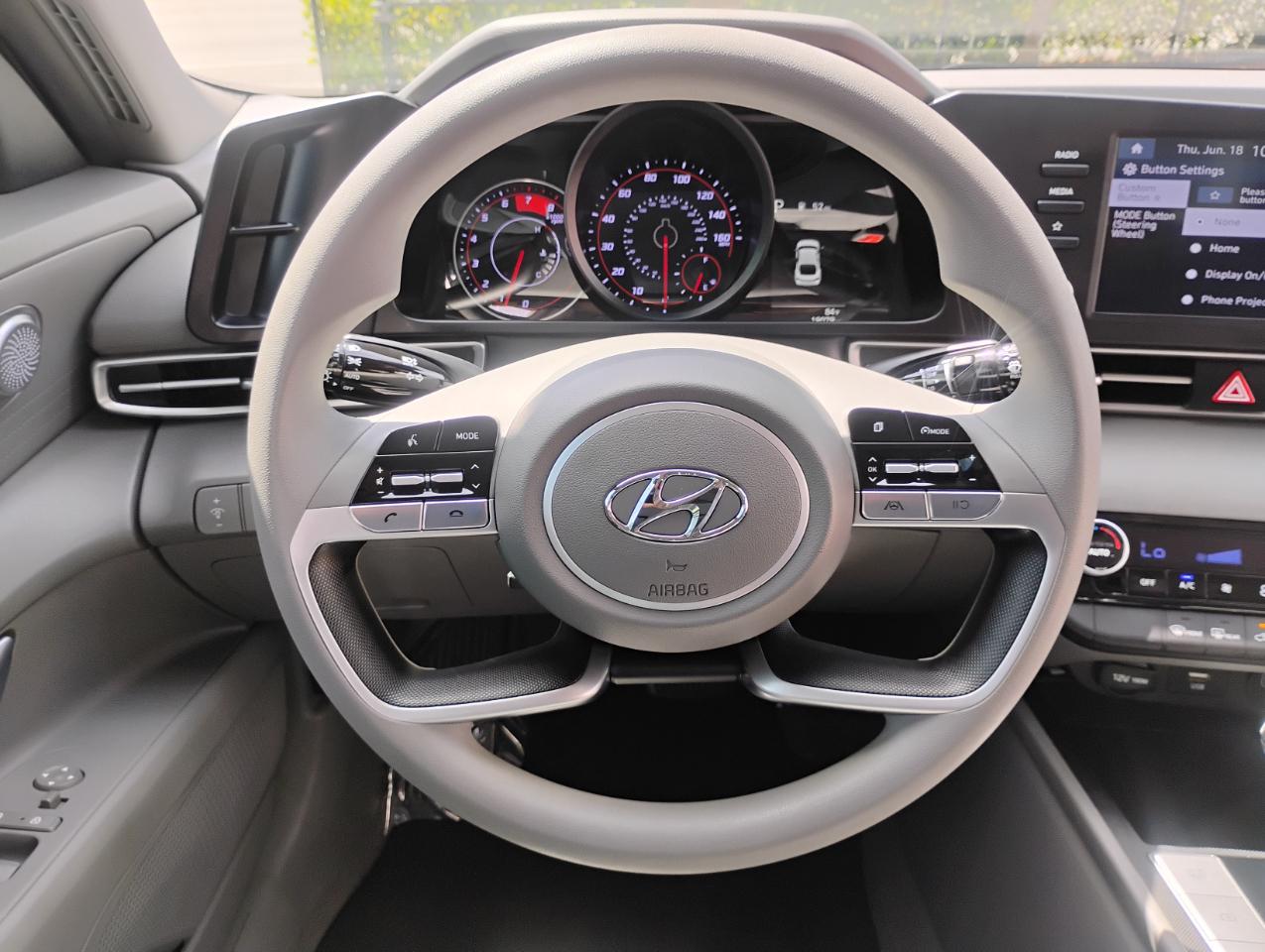 Hyundai Elantra SEL 2023