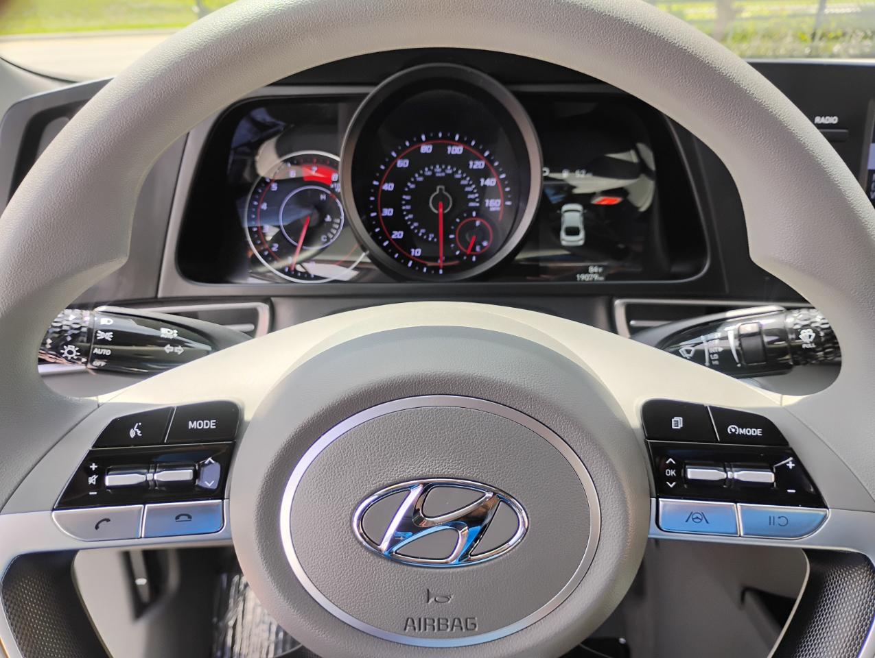 Hyundai Elantra SEL 2023