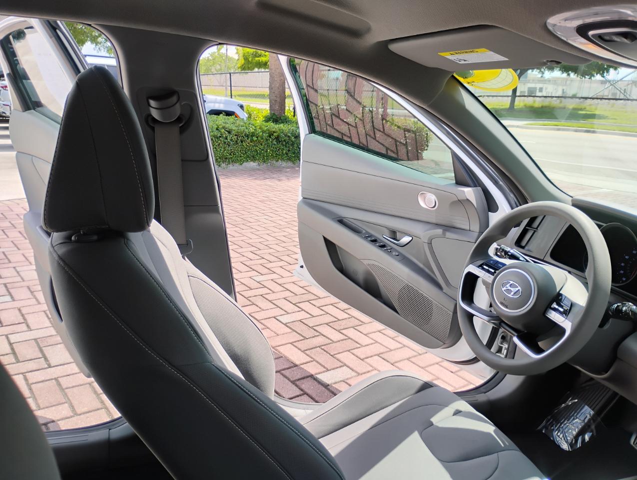 Hyundai Elantra SEL 2023