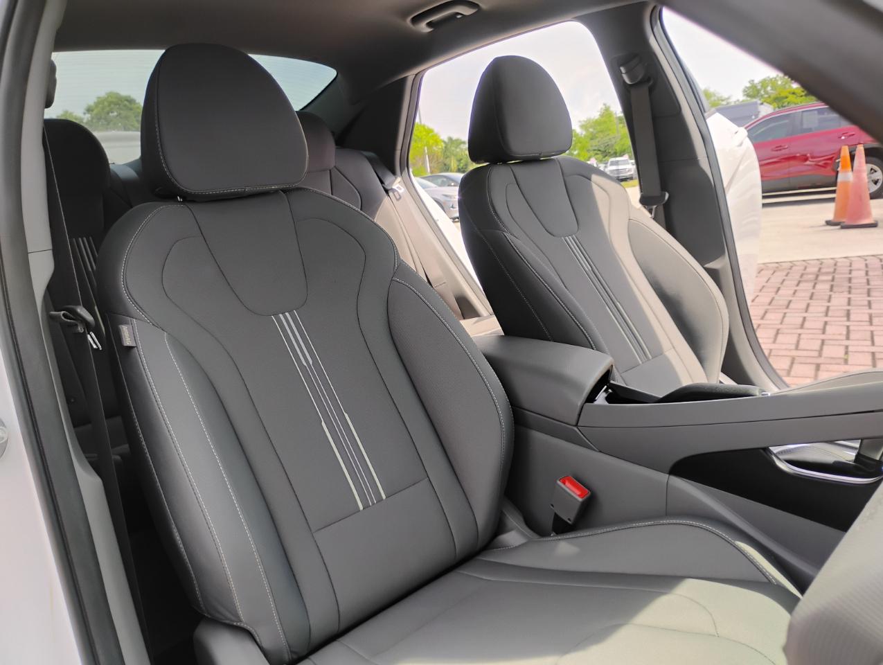 Hyundai Elantra SEL 2023