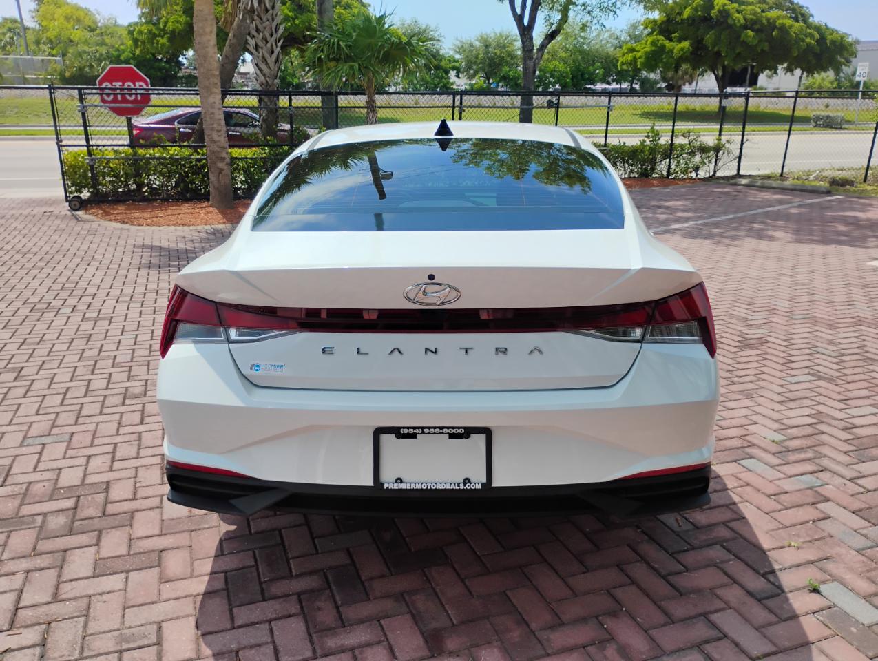 Hyundai Elantra SEL 2023