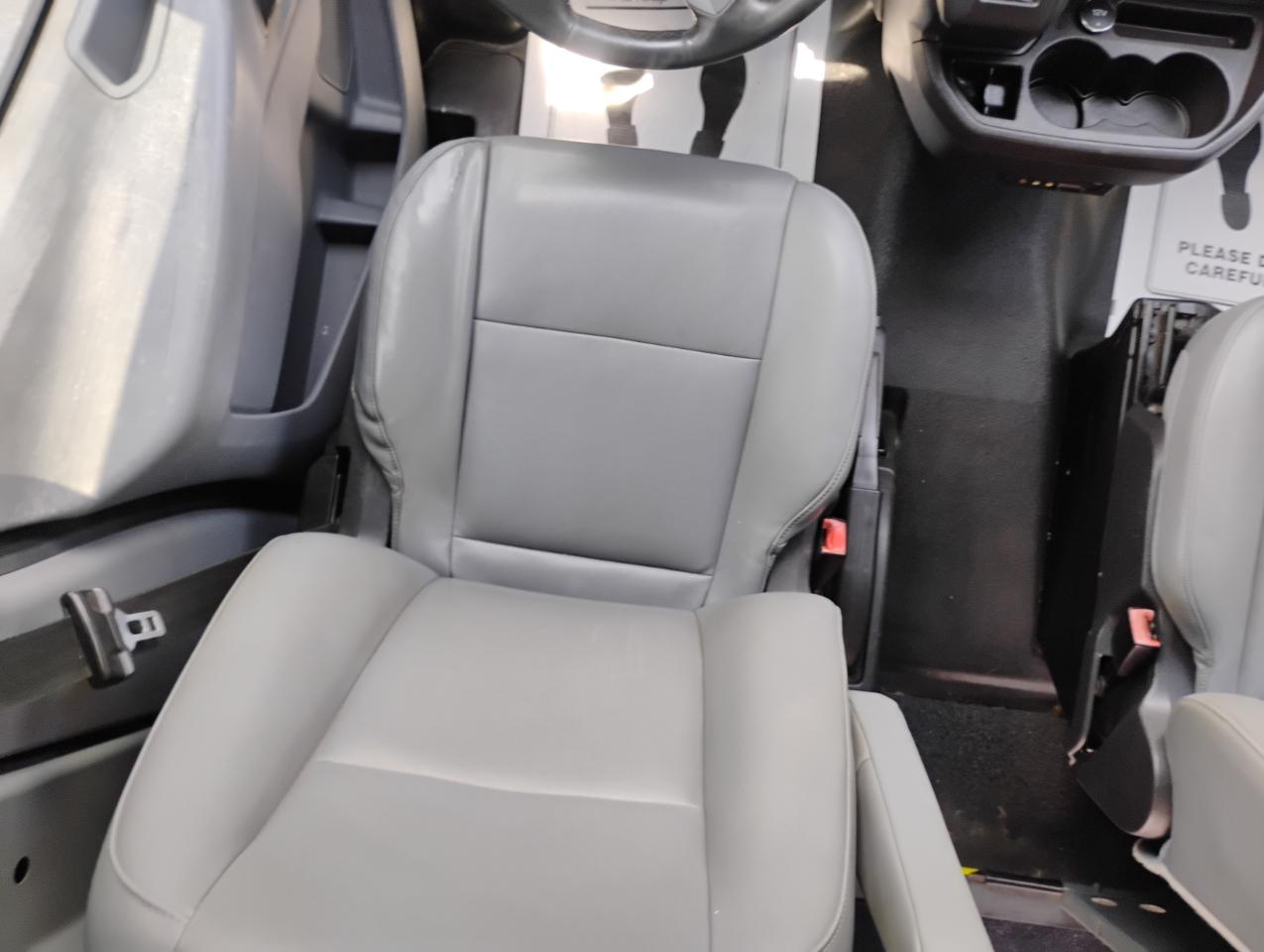 Ford Transit 350 Van Med. Roof w/Sliding Pass. 148-in. WB 2015