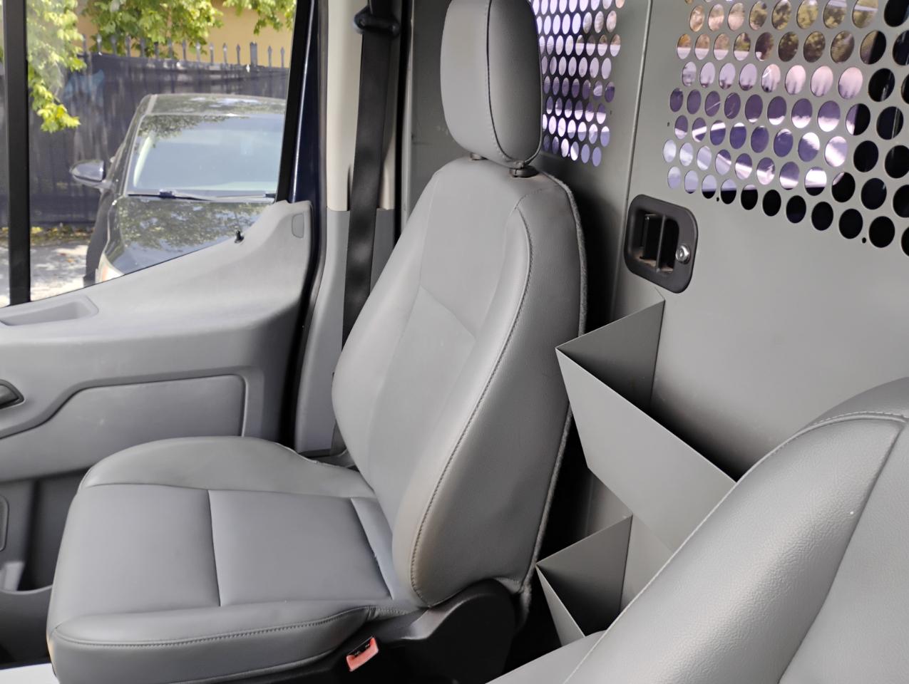 Ford Transit 350 Van Med. Roof w/Sliding Pass. 148-in. WB 2015