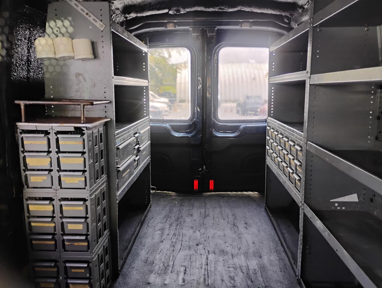 Ford Transit 350 Van Med. Roof w/Sliding Pass. 148-in. WB 2015