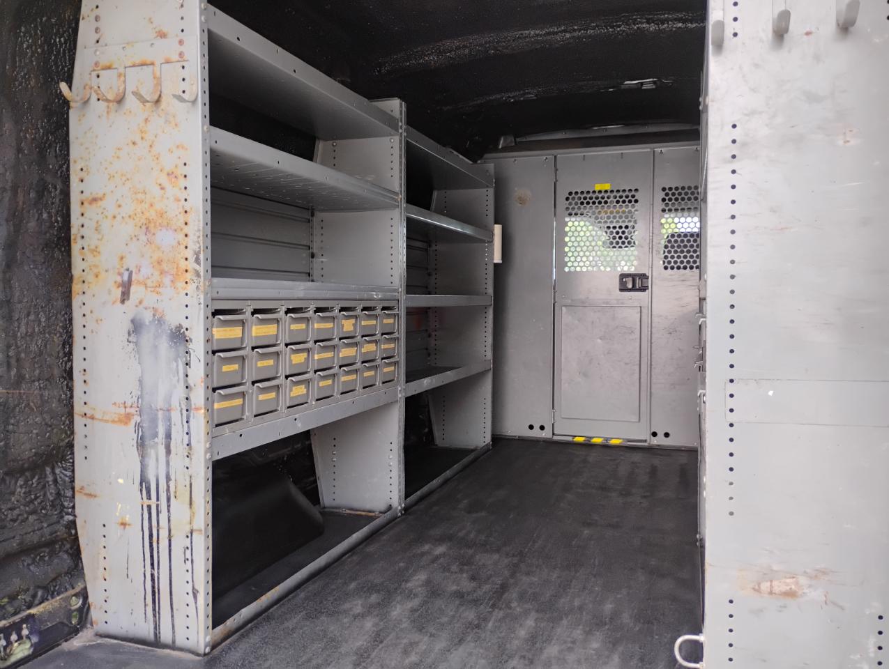 Ford Transit 350 Van Med. Roof w/Sliding Pass. 148-in. WB 2015