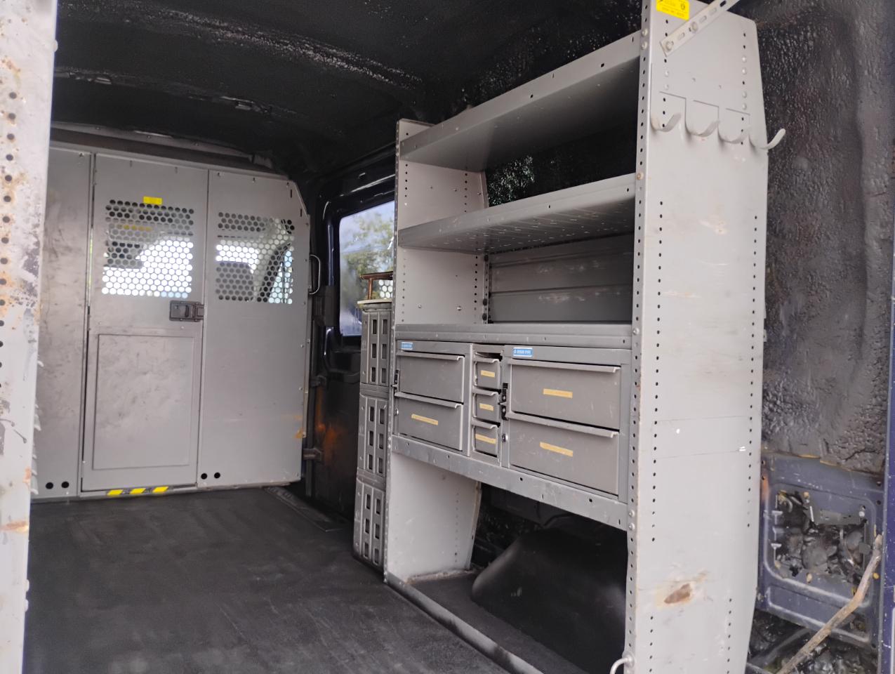 Ford Transit 350 Van Med. Roof w/Sliding Pass. 148-in. WB 2015