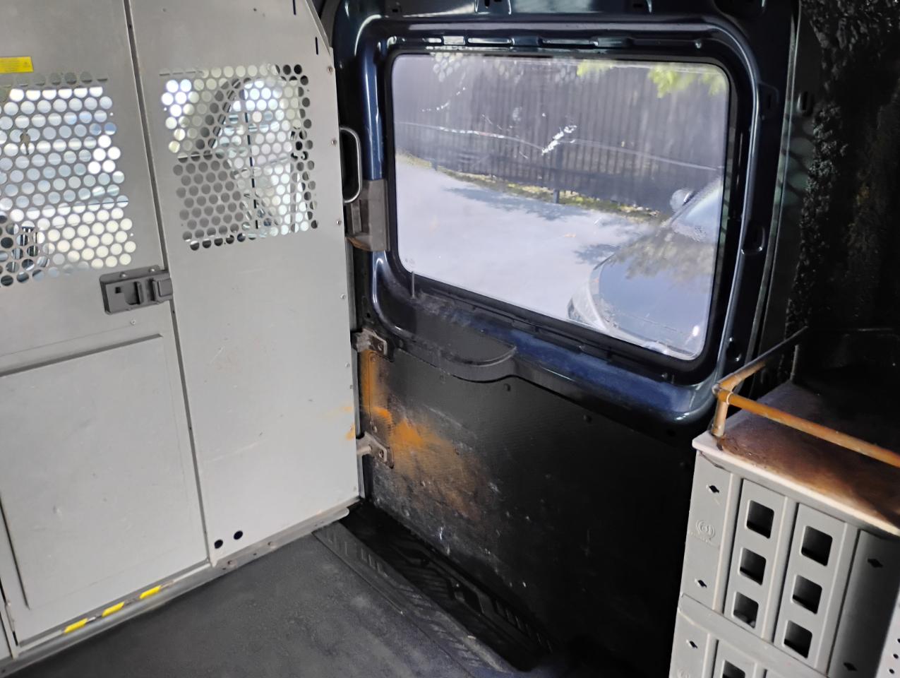 Ford Transit 350 Van Med. Roof w/Sliding Pass. 148-in. WB 2015