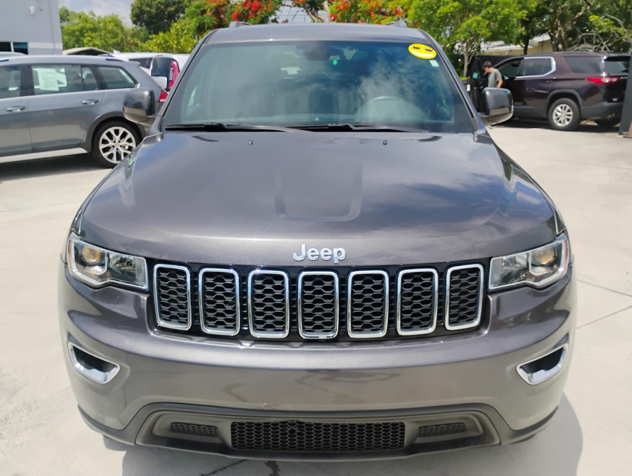 Jeep Grand Cherokee Laredo E 2WD 2021