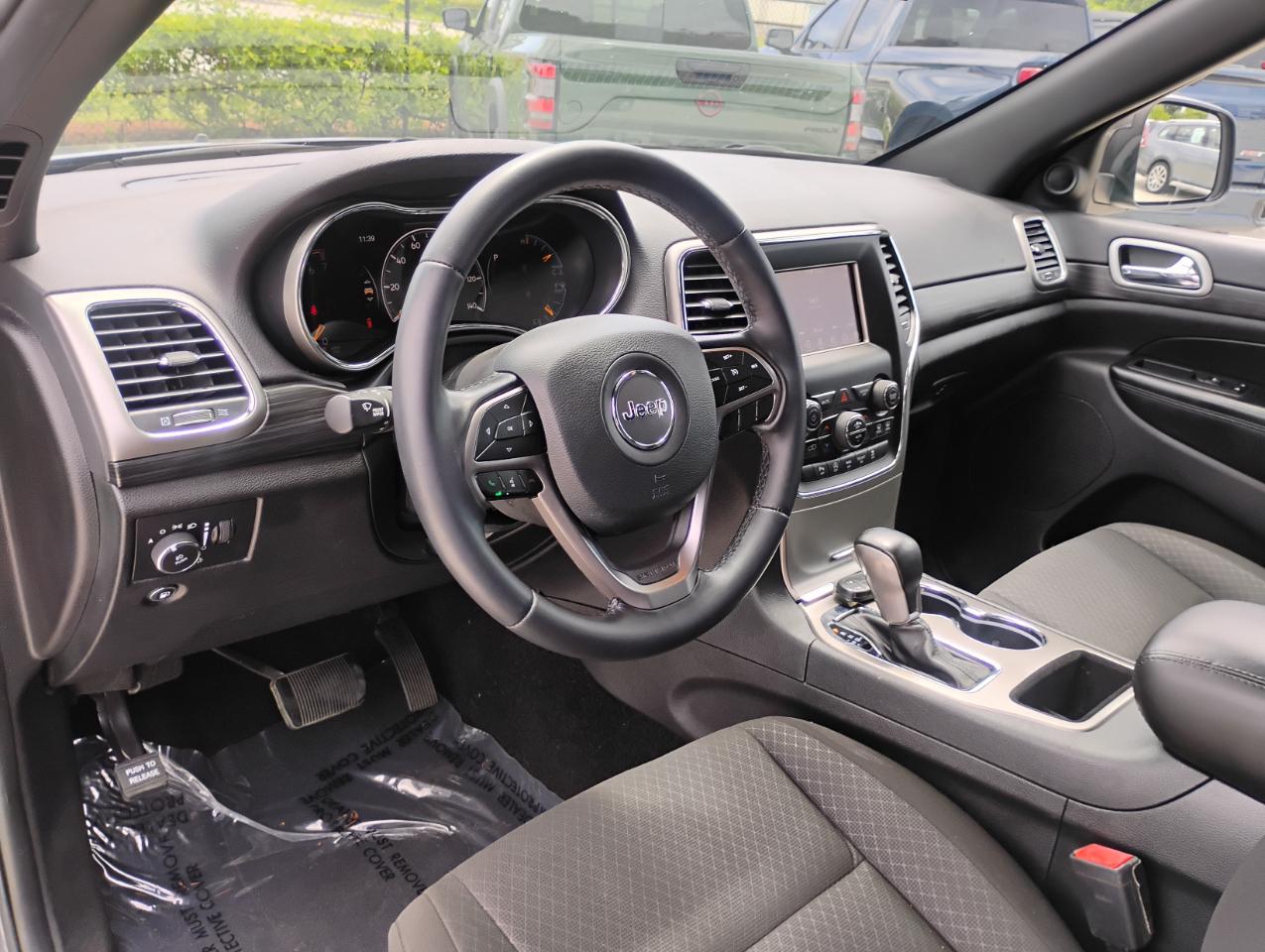 Jeep Grand Cherokee Laredo E 2WD 2021