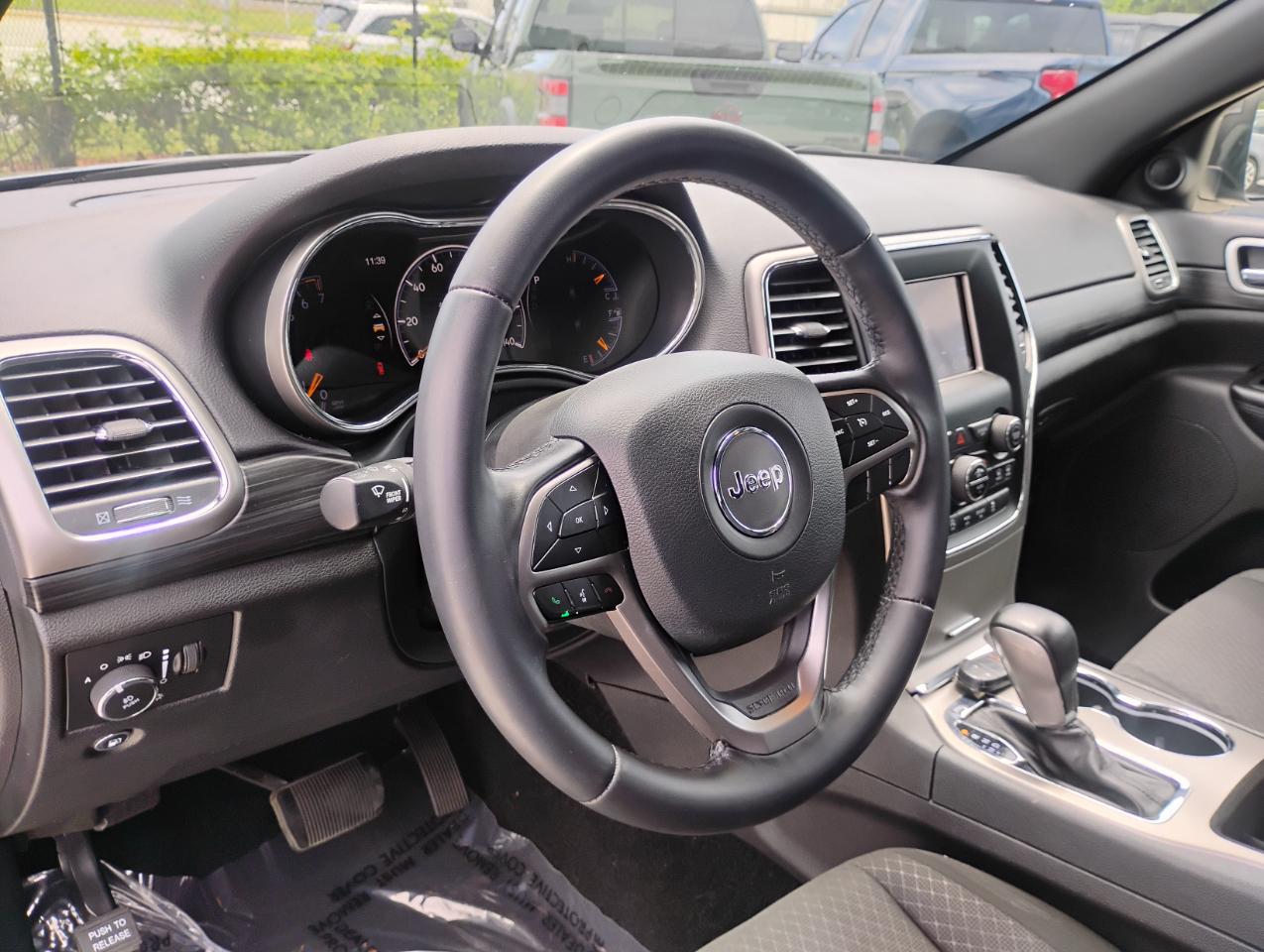 Jeep Grand Cherokee Laredo E 2WD 2021