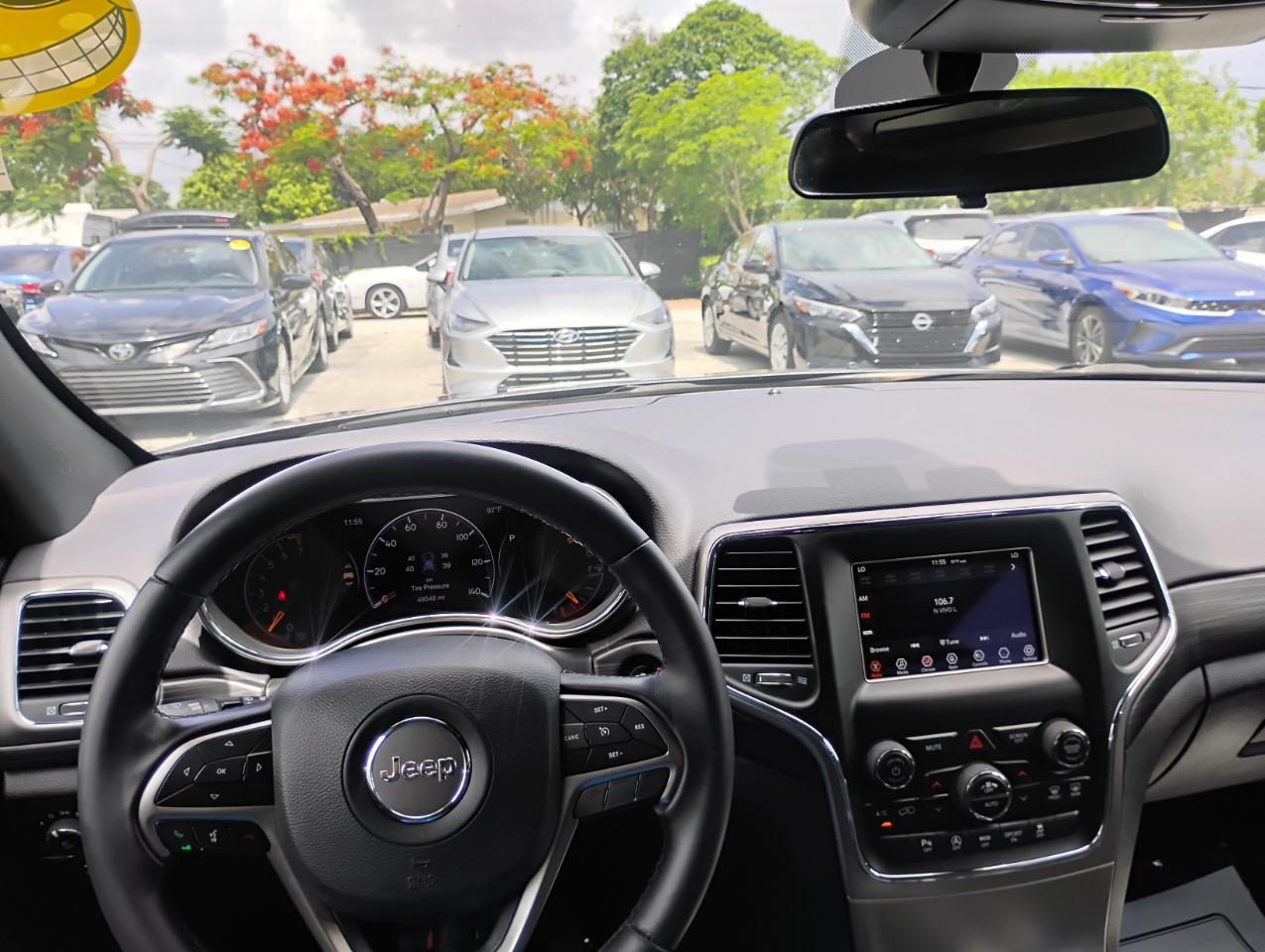 Jeep Grand Cherokee Laredo E 2WD 2021