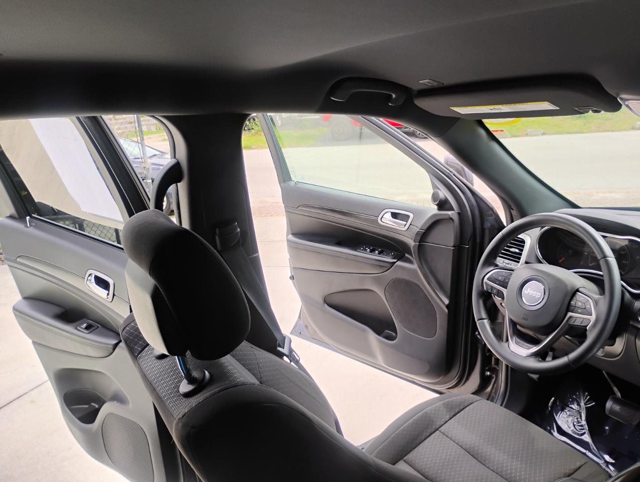 Jeep Grand Cherokee Laredo E 2WD 2021