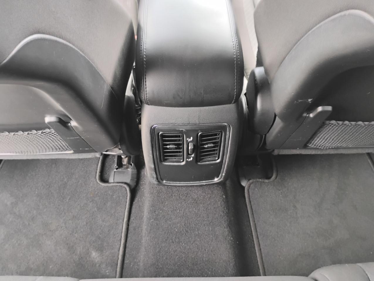 Jeep Grand Cherokee Laredo E 2WD 2021