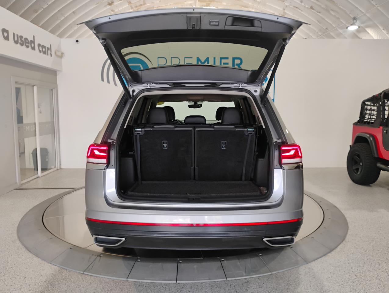 Volkswagen Atlas SE 2021
