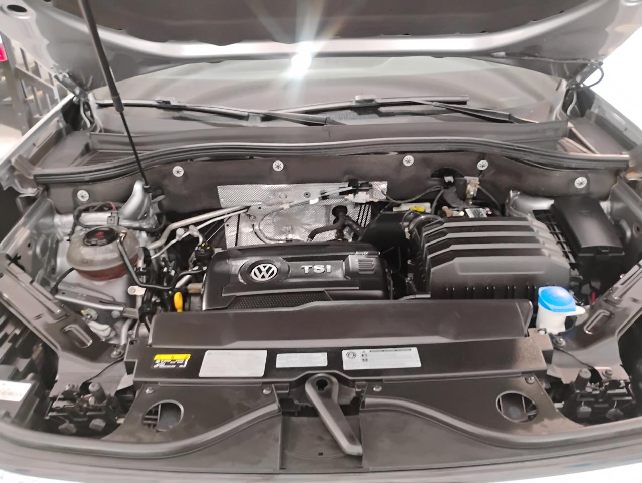 Volkswagen Atlas SE 2021