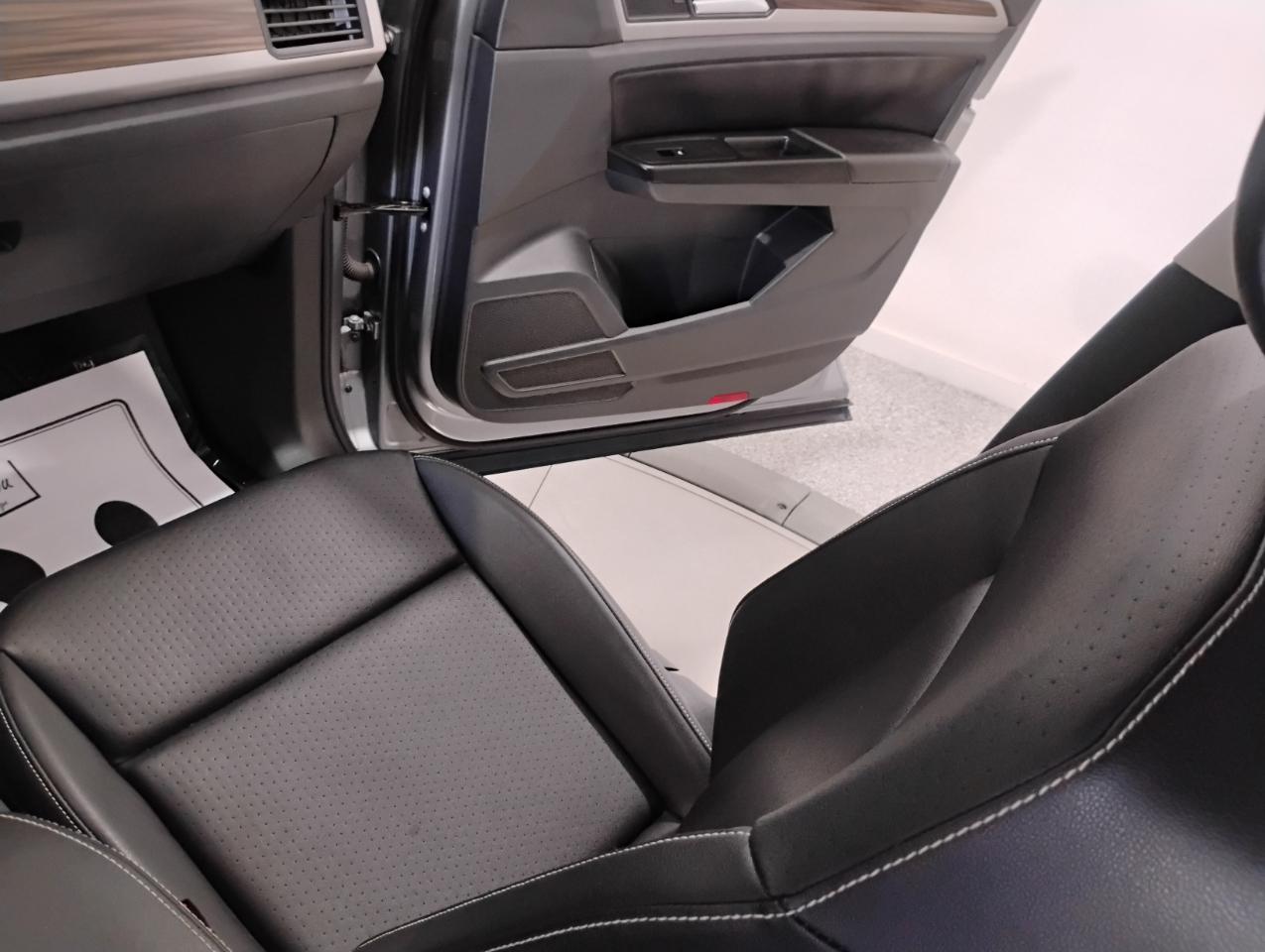 Volkswagen Atlas SE 2021