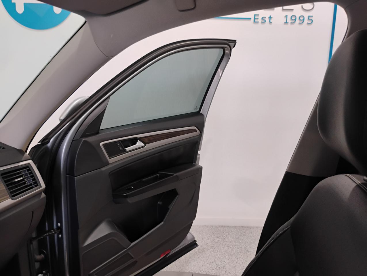 Volkswagen Atlas SE 2021