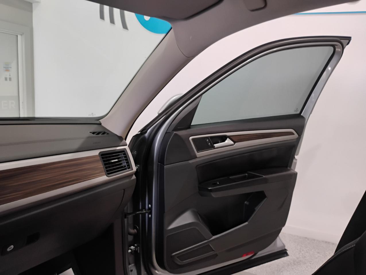 Volkswagen Atlas SE 2021