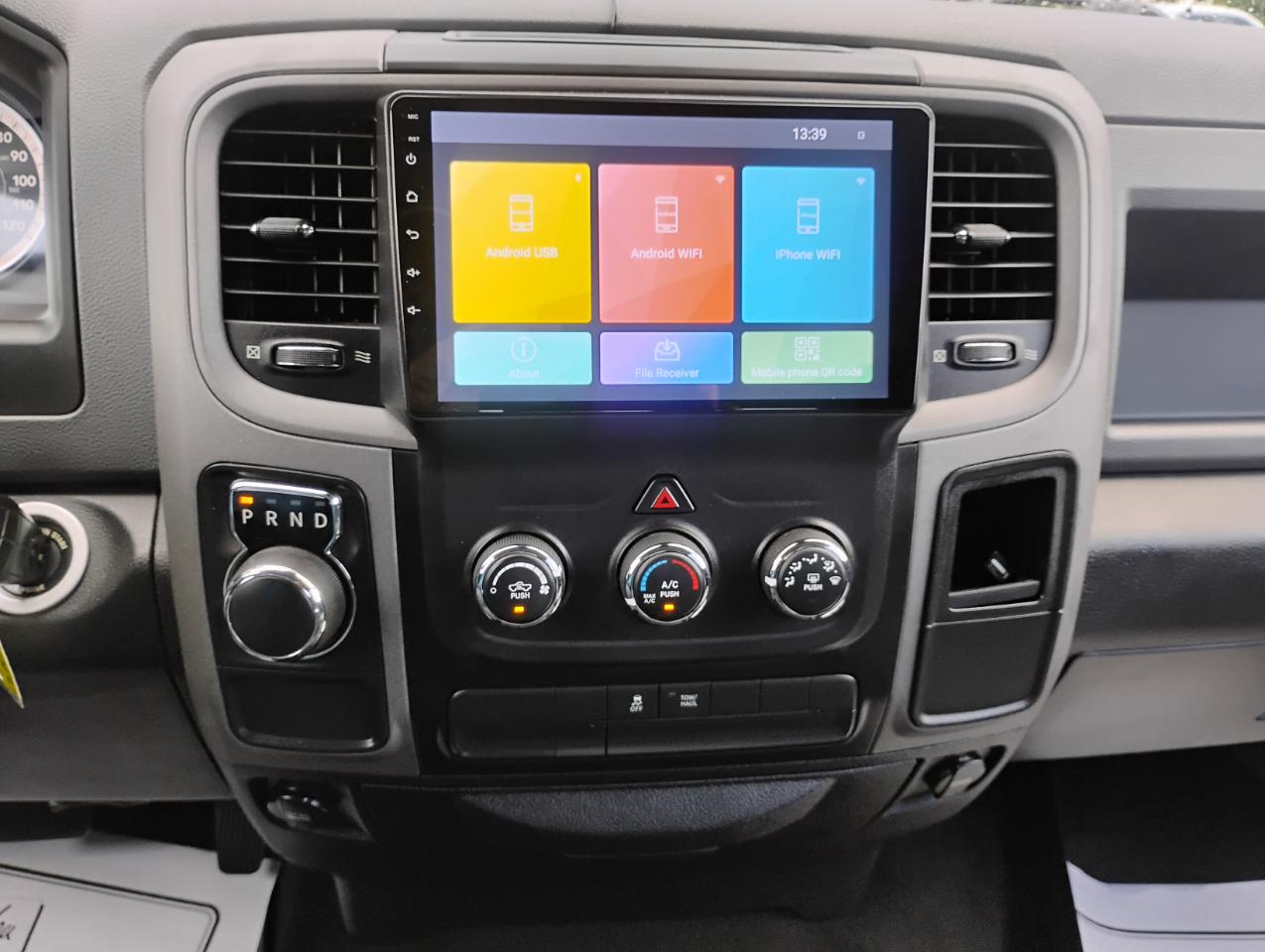 RAM 1500 Tradesman Crew Cab SWB 2WD 2017