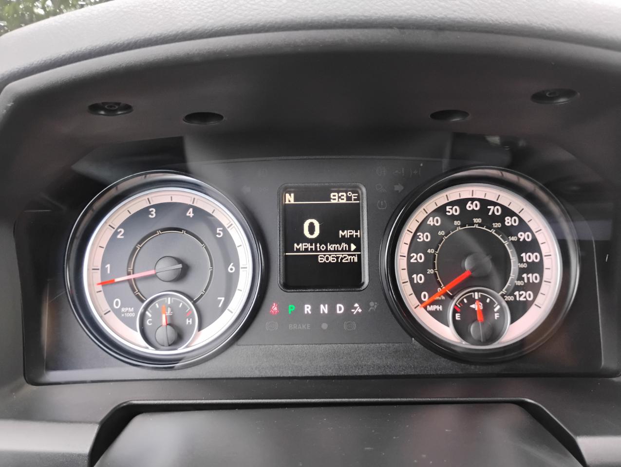 RAM 1500 Tradesman Crew Cab SWB 2WD 2017