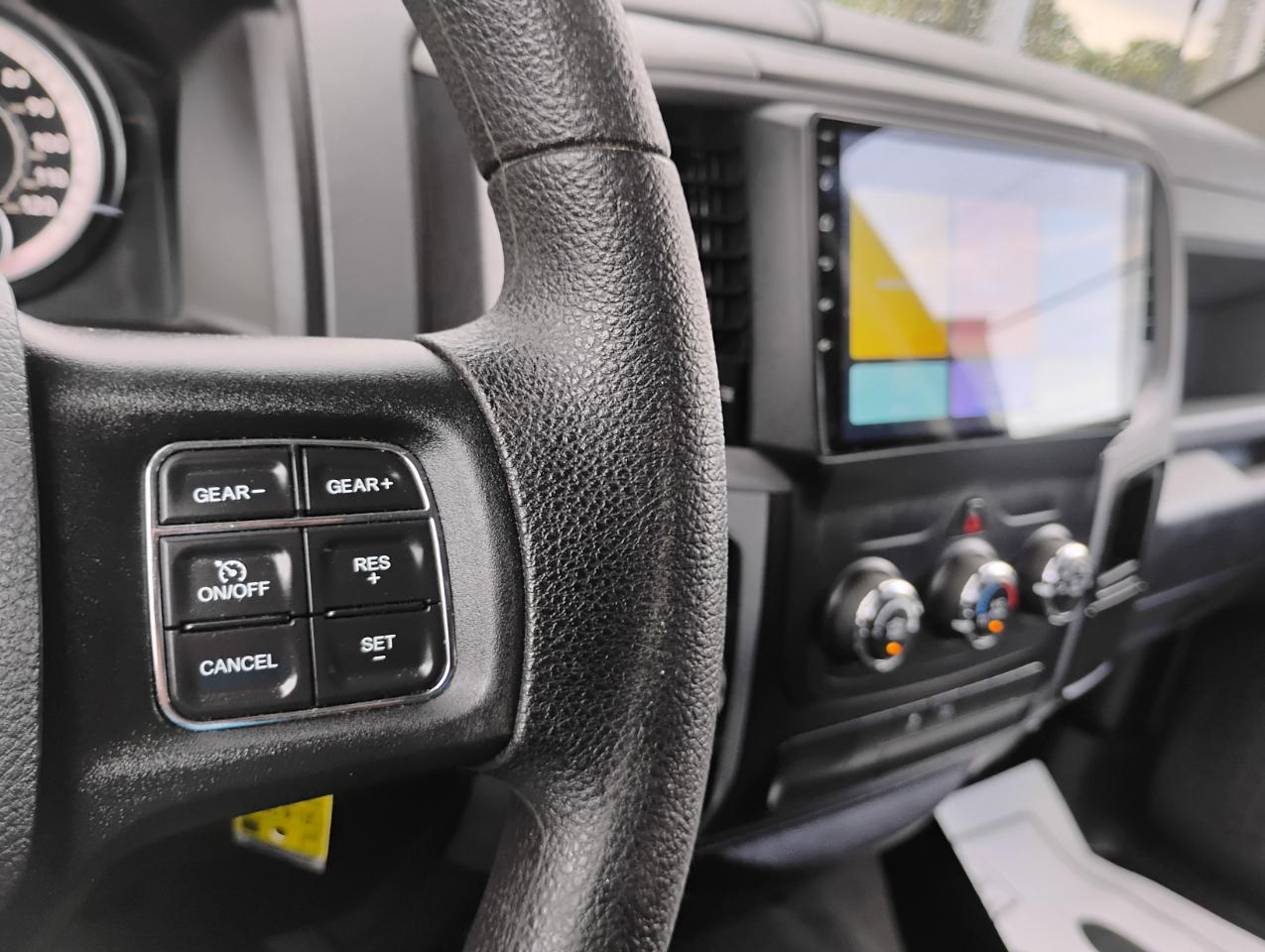 RAM 1500 Tradesman Crew Cab SWB 2WD 2017