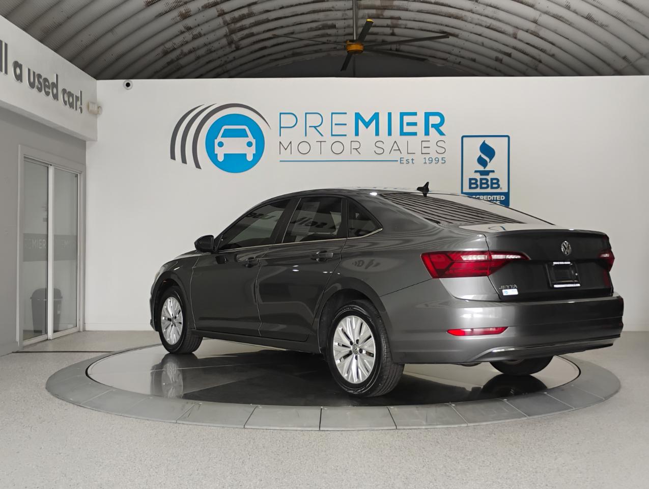 Volkswagen Jetta 1.4T S 8A 2020
