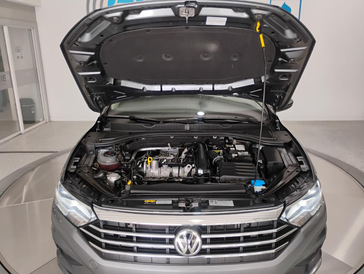 Volkswagen Jetta 1.4T S 8A 2020