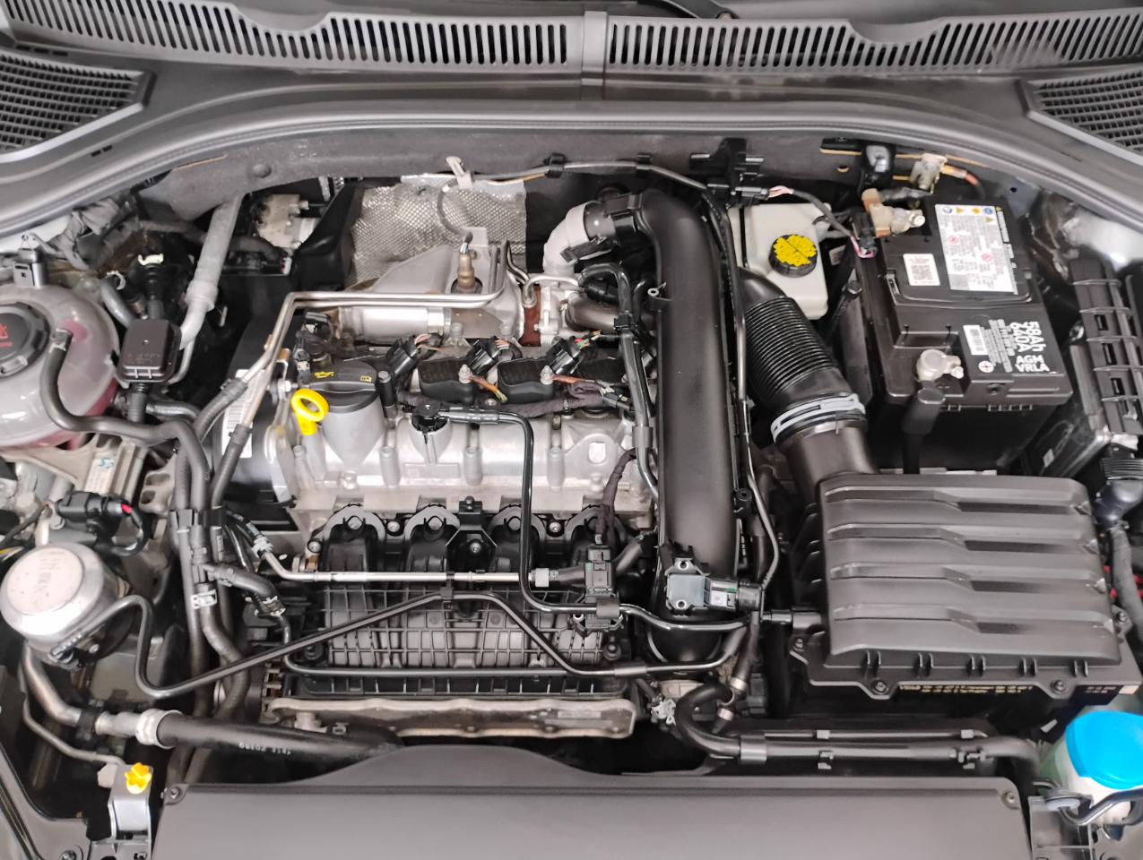 Volkswagen Jetta 1.4T S 8A 2020