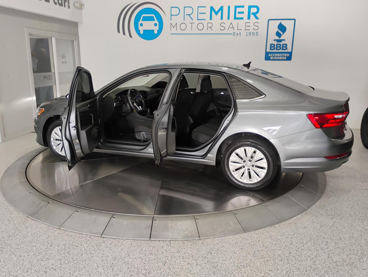 Volkswagen Jetta 1.4T S 8A 2020